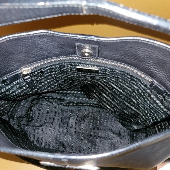 Vtg PRADA Satchel Medium Black Leather Snap Closure - Picture 4 of 7